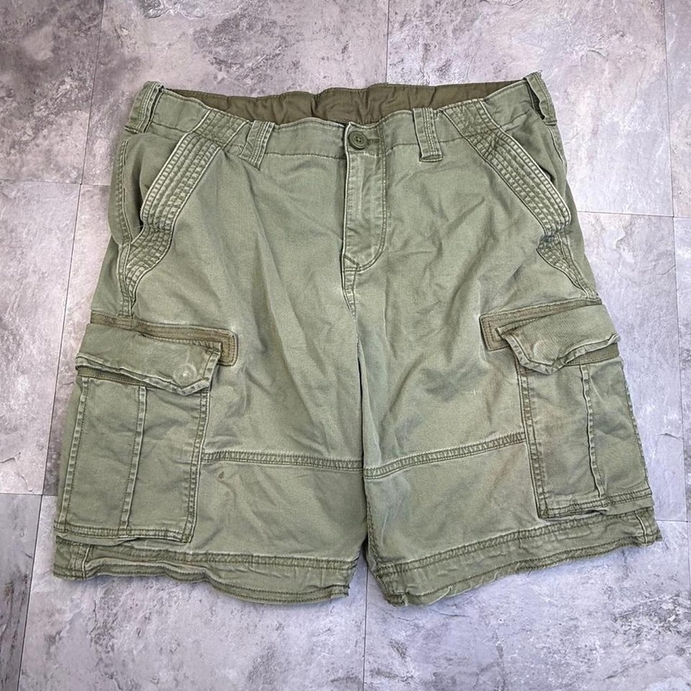 Baggy y2K Tactile green cargo shorts size 34